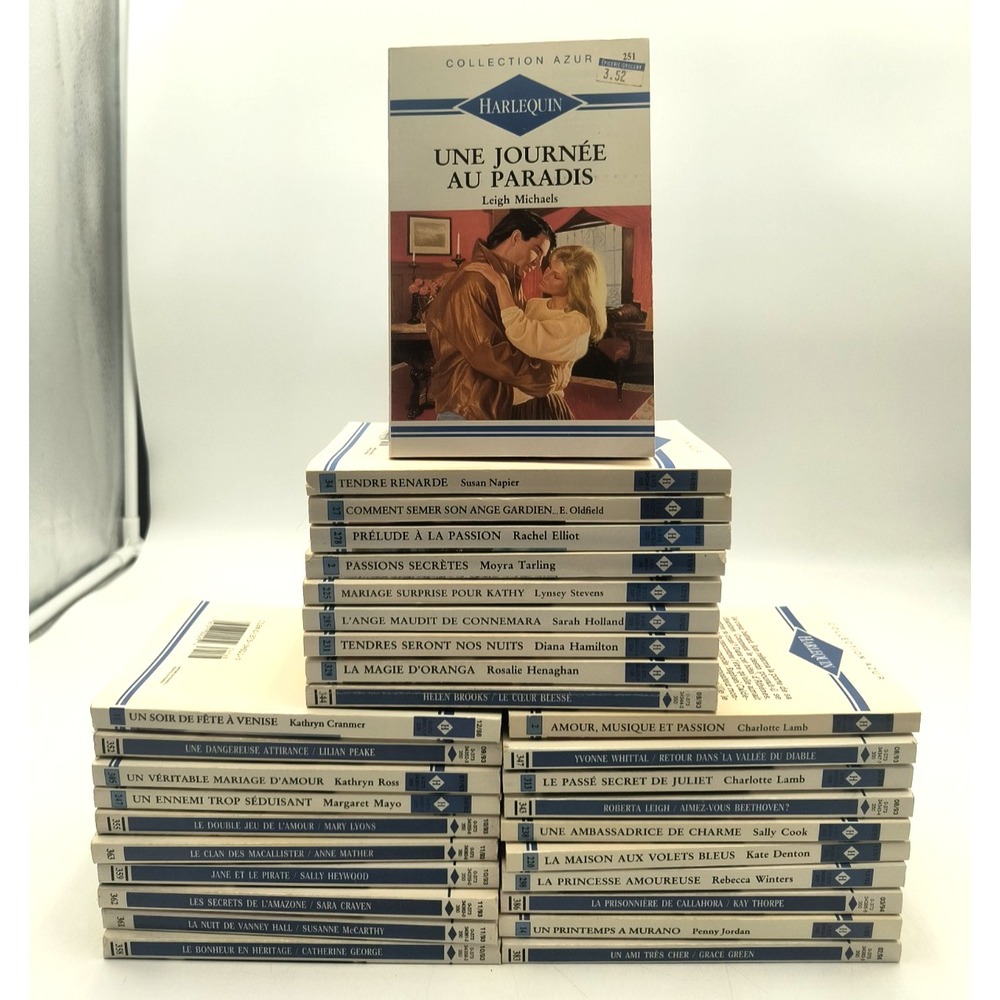 Lot 30 Harlequin Azur French Romance Books Vintage 1990s Collection Romans